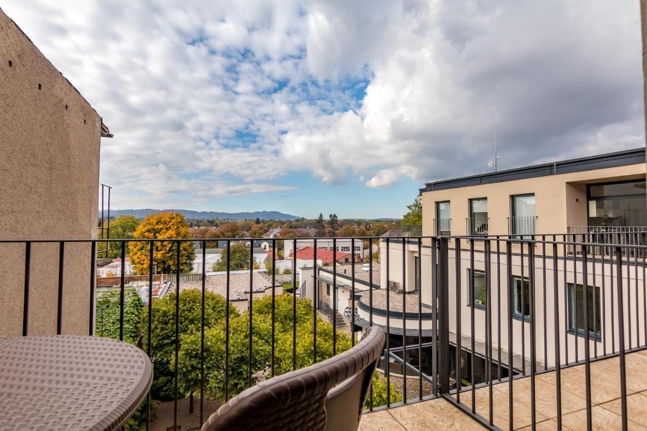 Penzion Na Náměstí Dvůr Králové nad Labem Exterior foto