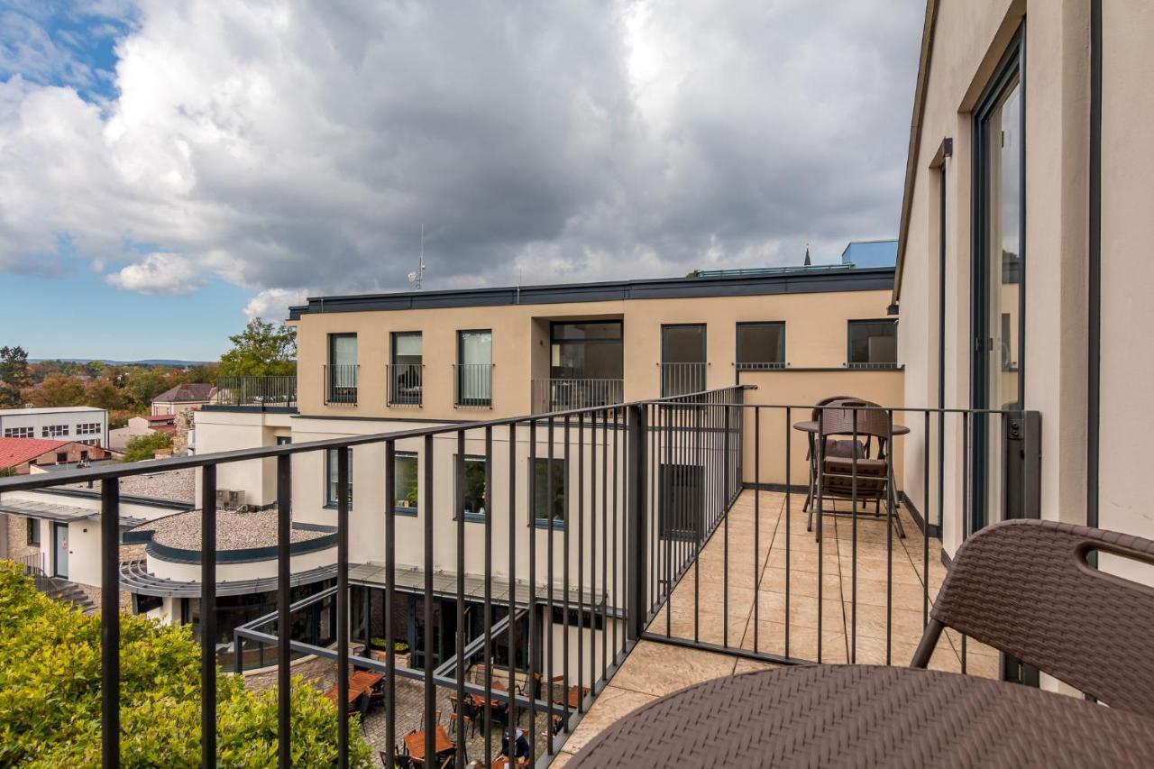 Penzion Na Náměstí Dvůr Králové nad Labem Exterior foto